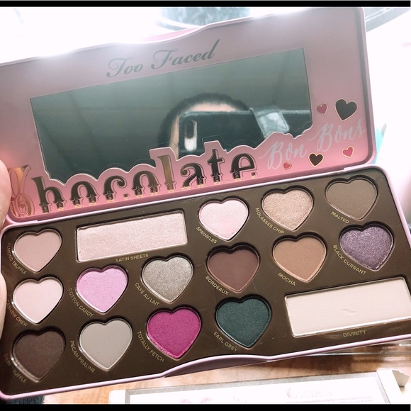 Nib too Faced chocolate bon bons eyeshadow palette - Picture 3 of 8